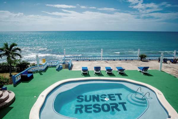 Beyond Sunset Villas – 2BR Beachfront Villa with Pool & Ocean Views | Jamaica